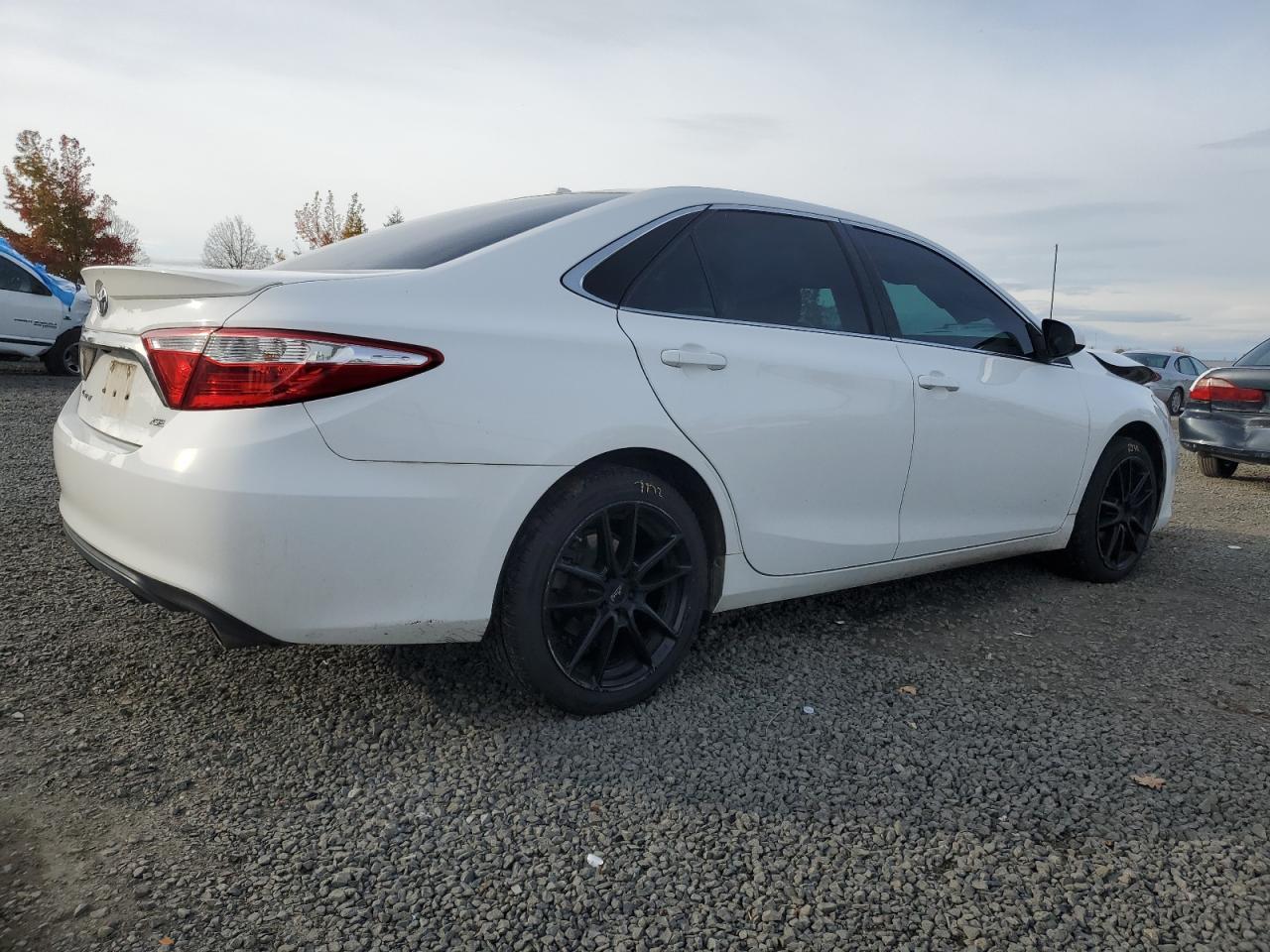 2016 TOYOTA CAMRY