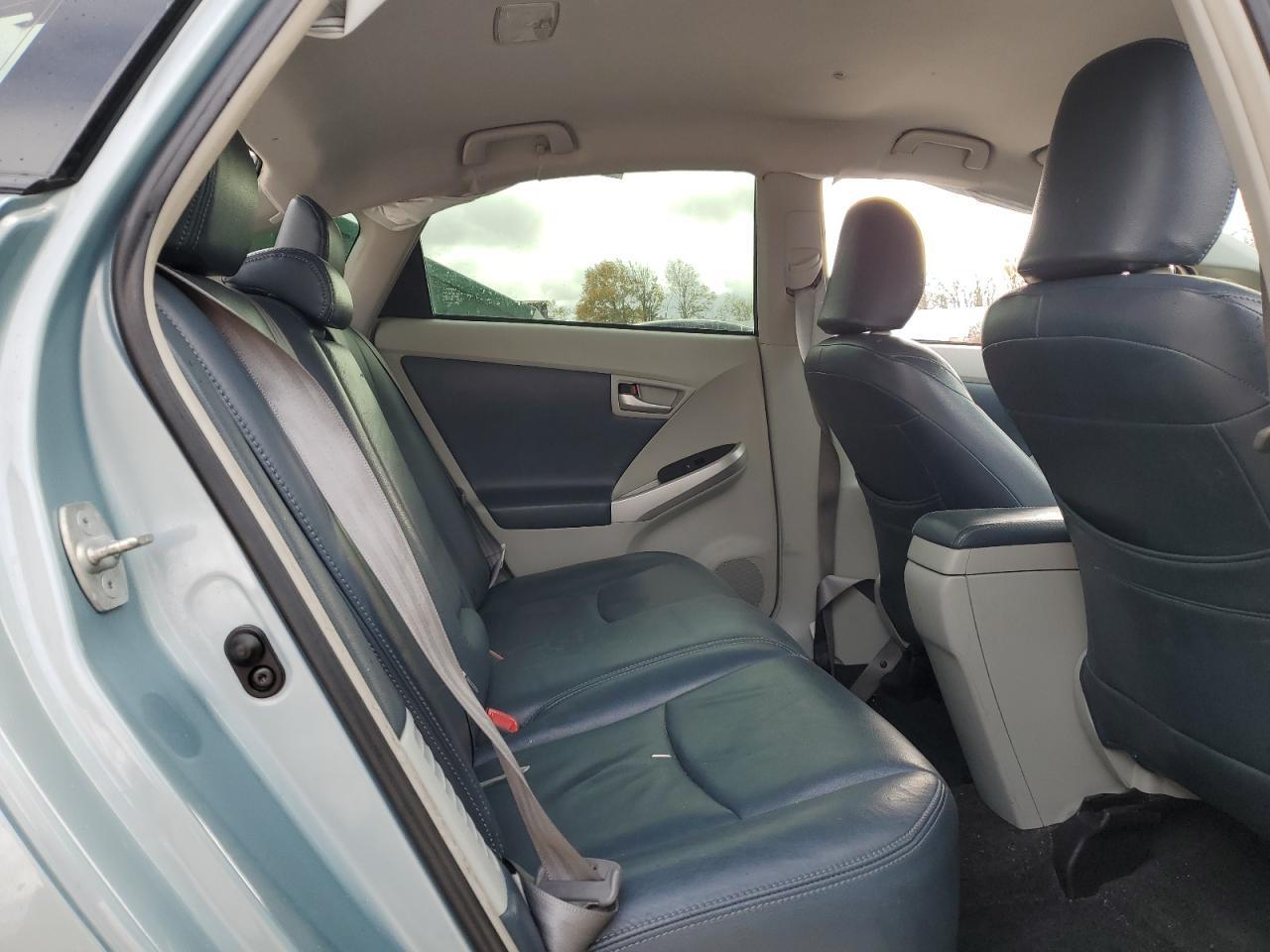 2014 TOYOTA PRIUS