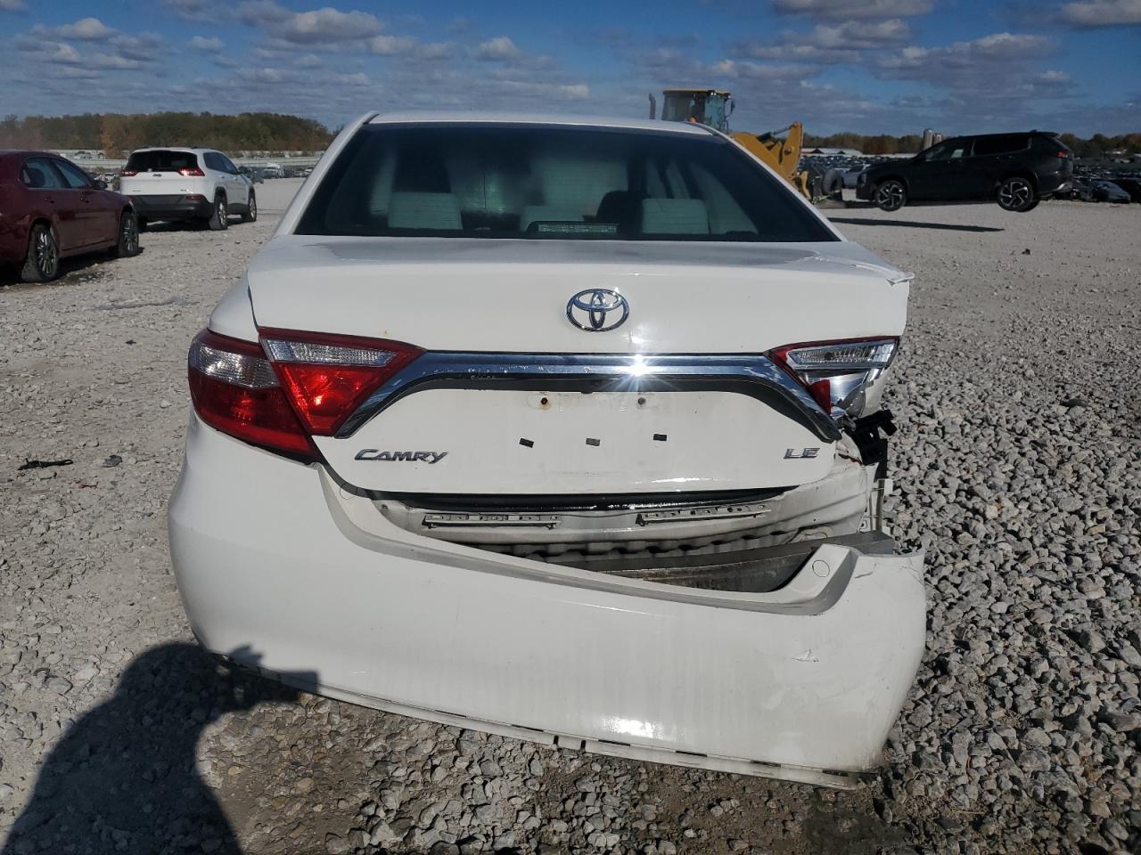2016 TOYOTA CAMRY