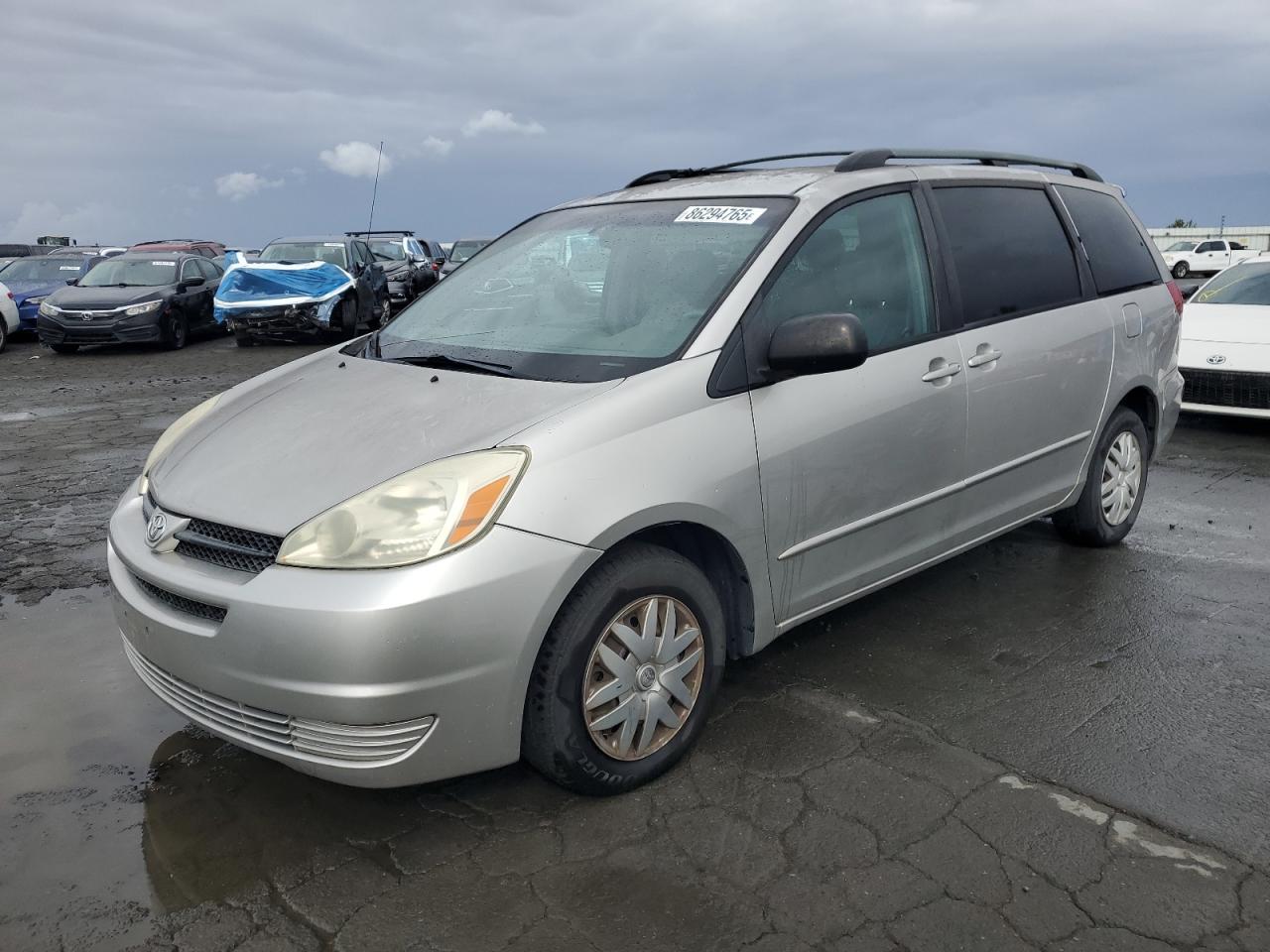 2004 TOYOTA SIENNA
