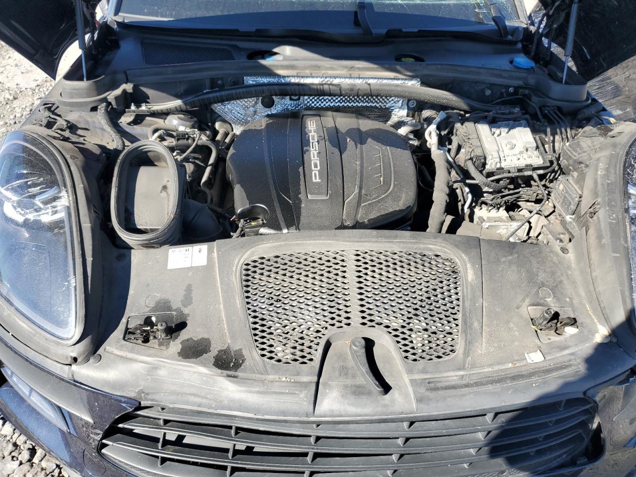 2019 PORSCHE Macan