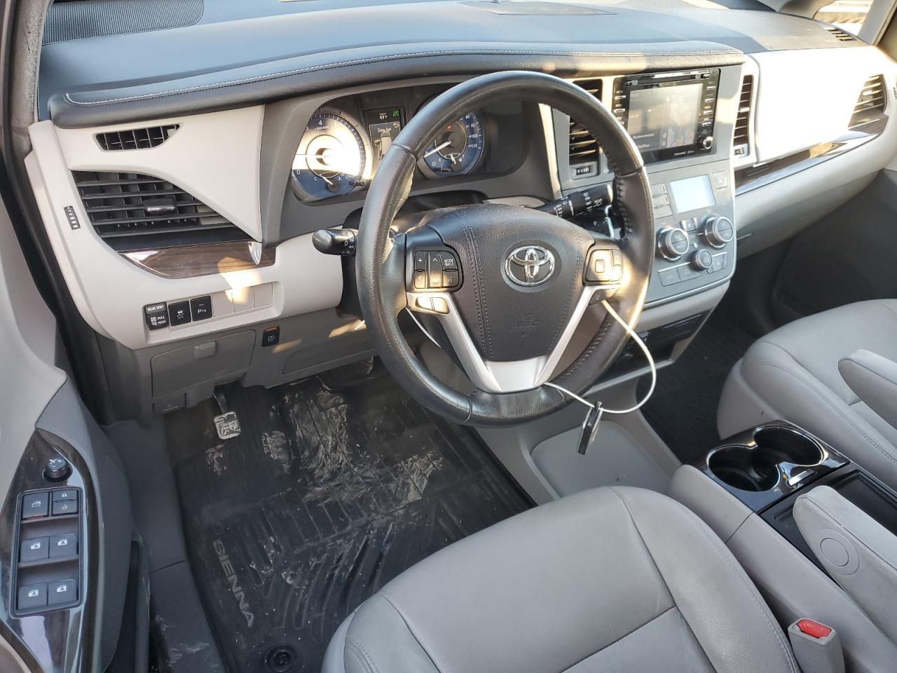 2020 TOYOTA SIENNA