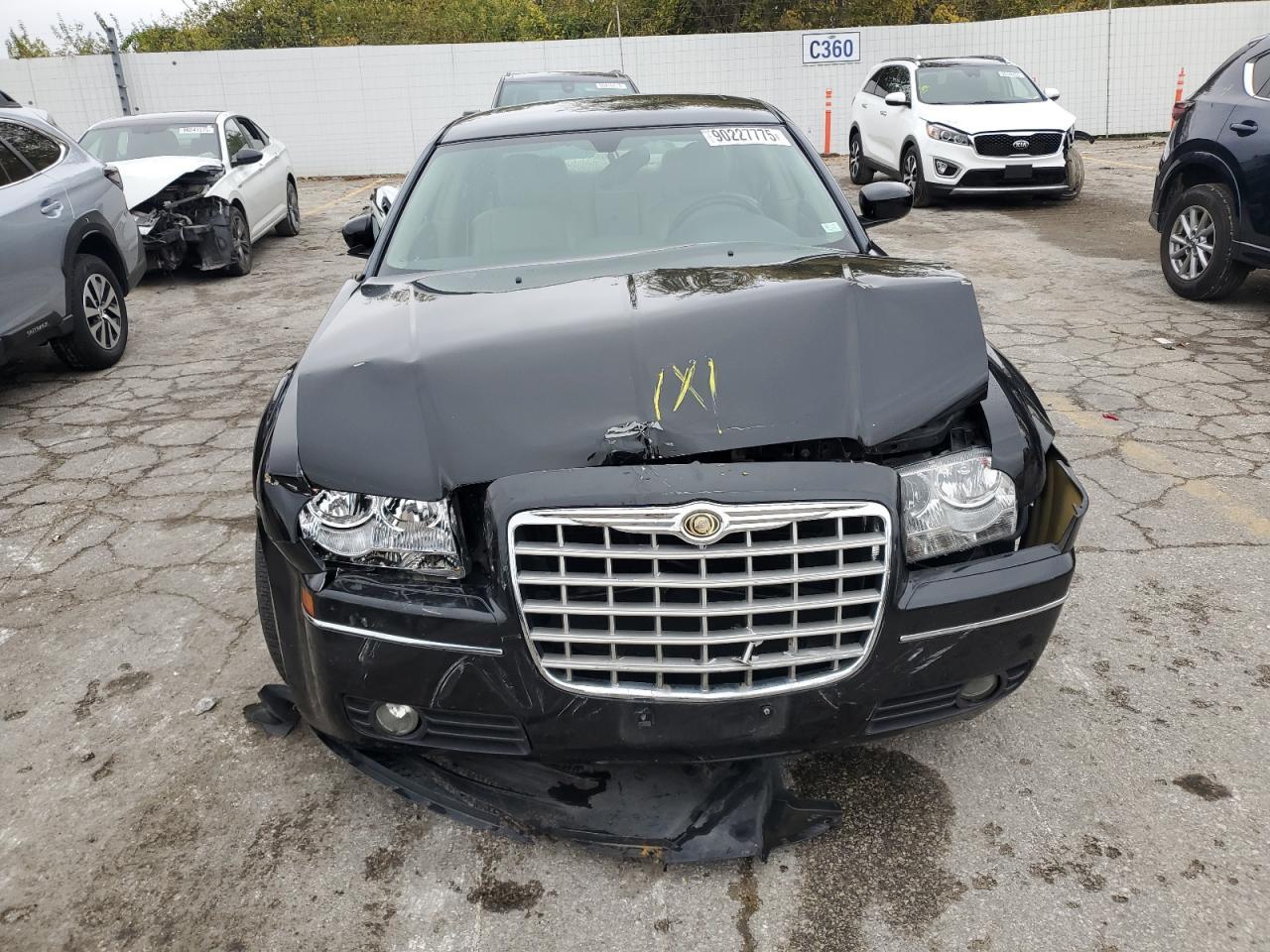 2005 CHRYSLER 300