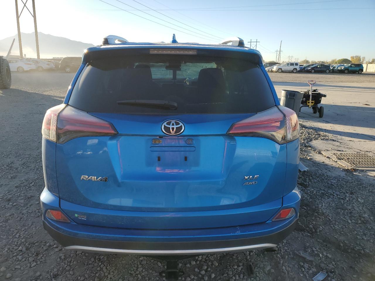 2016 TOYOTA RAV4