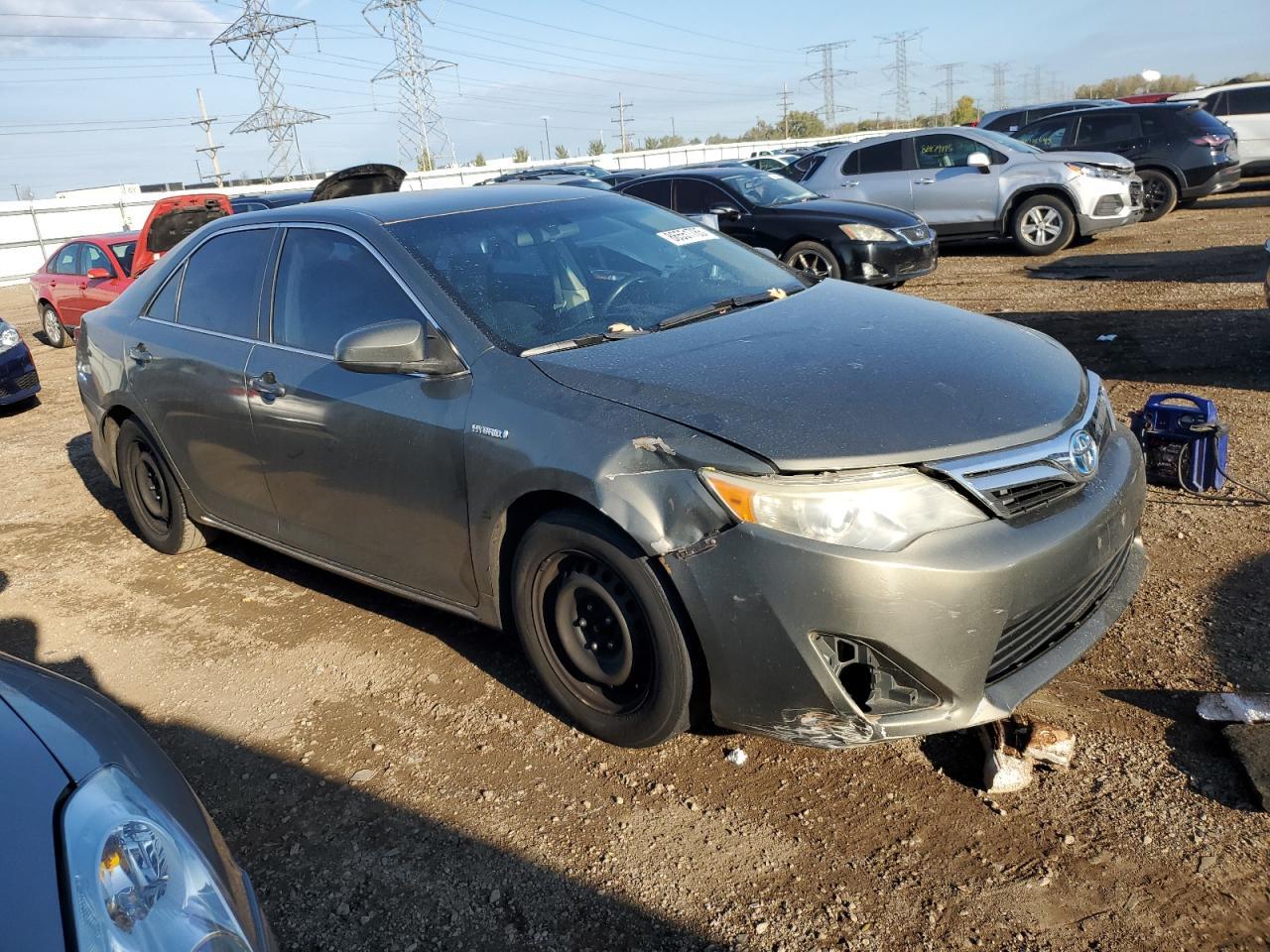 2014 TOYOTA CAMRY