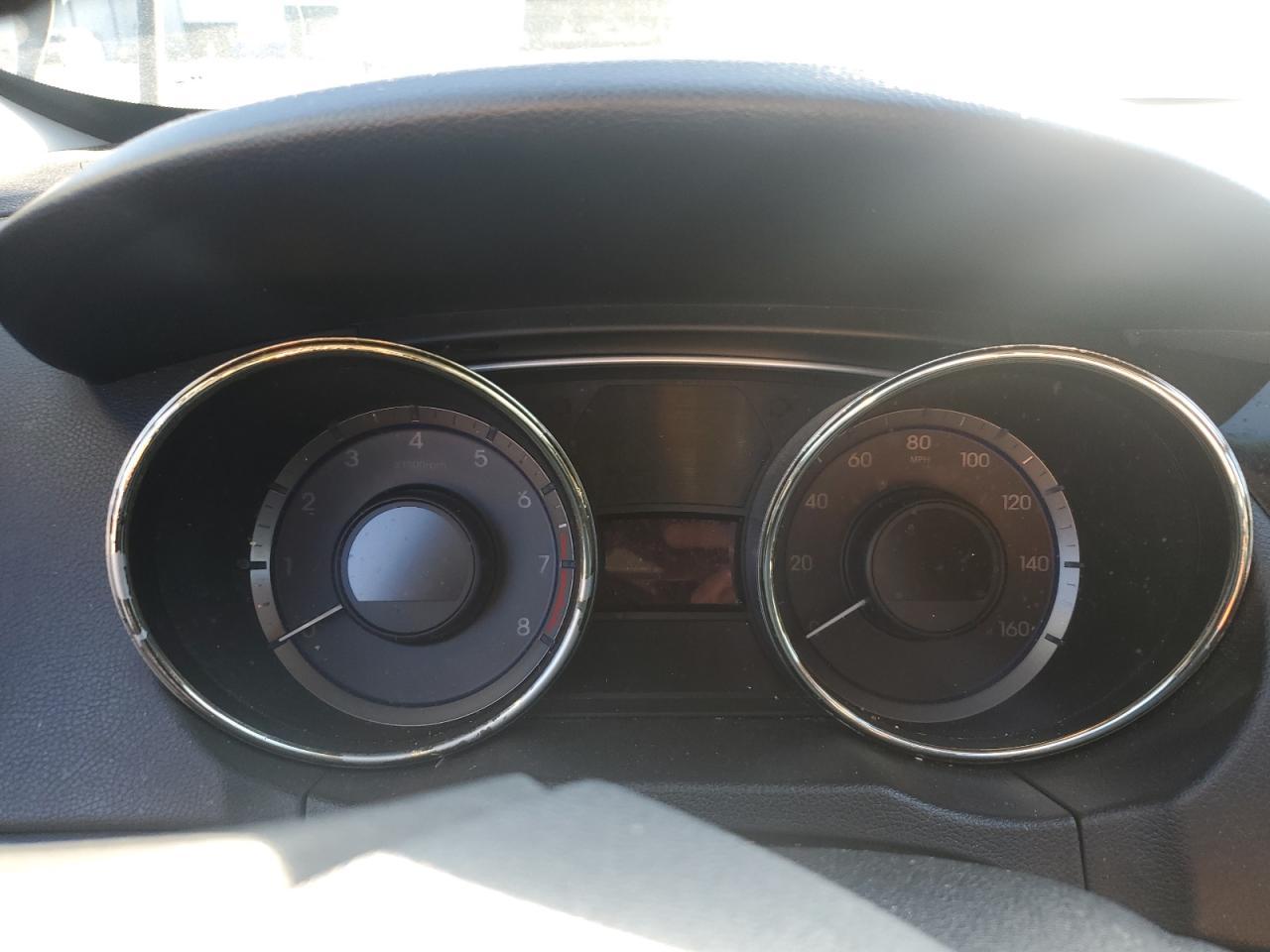 2011 HYUNDAI SONATA