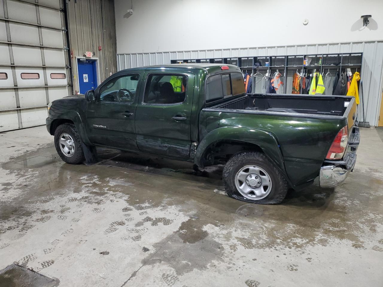 2013 TOYOTA TACOMA