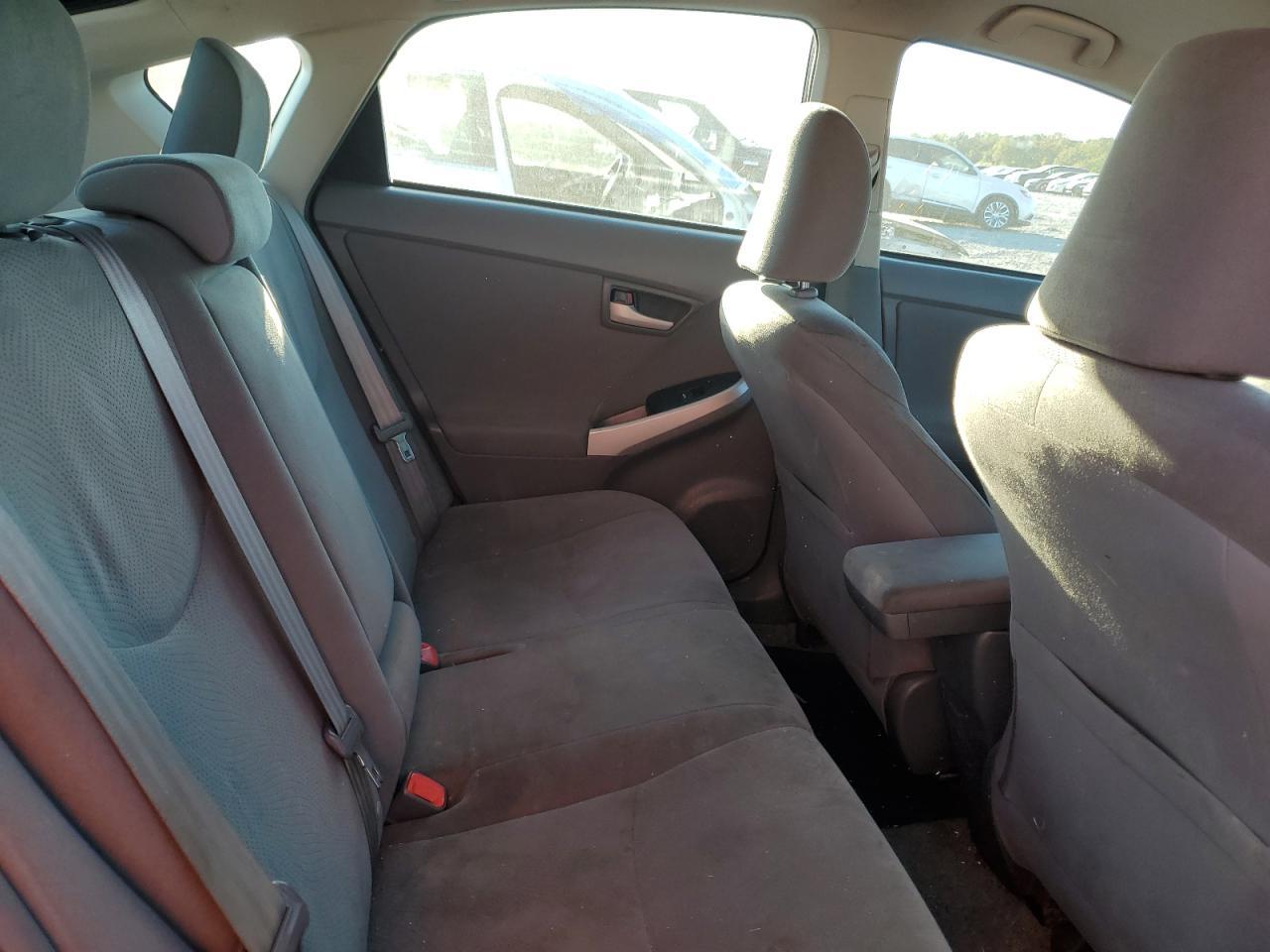 2011 TOYOTA PRIUS