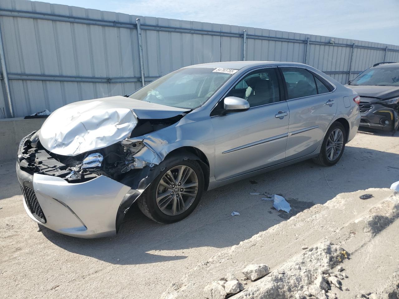 2015 TOYOTA CAMRY