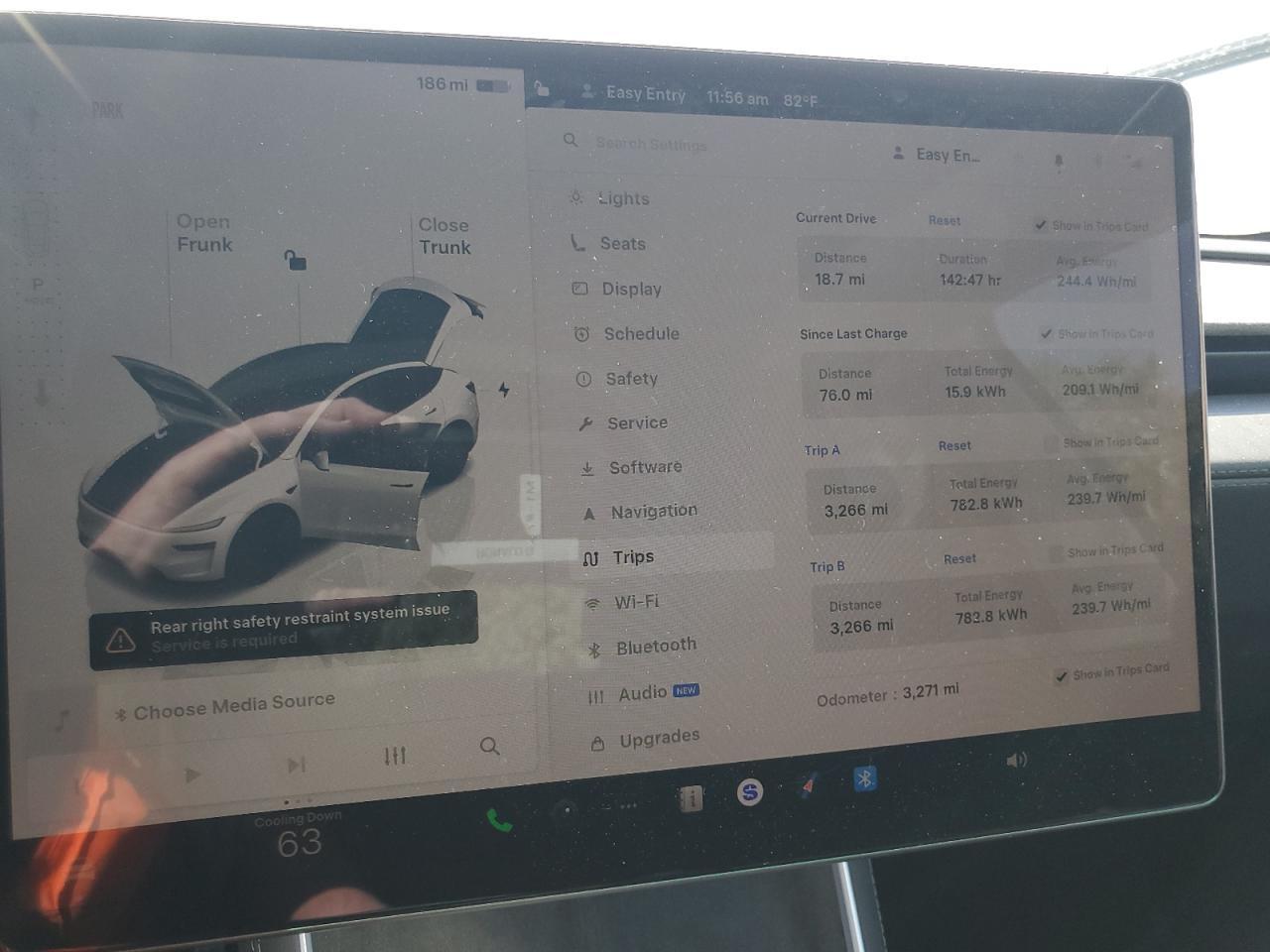 2026 TESLA MODEL Y
