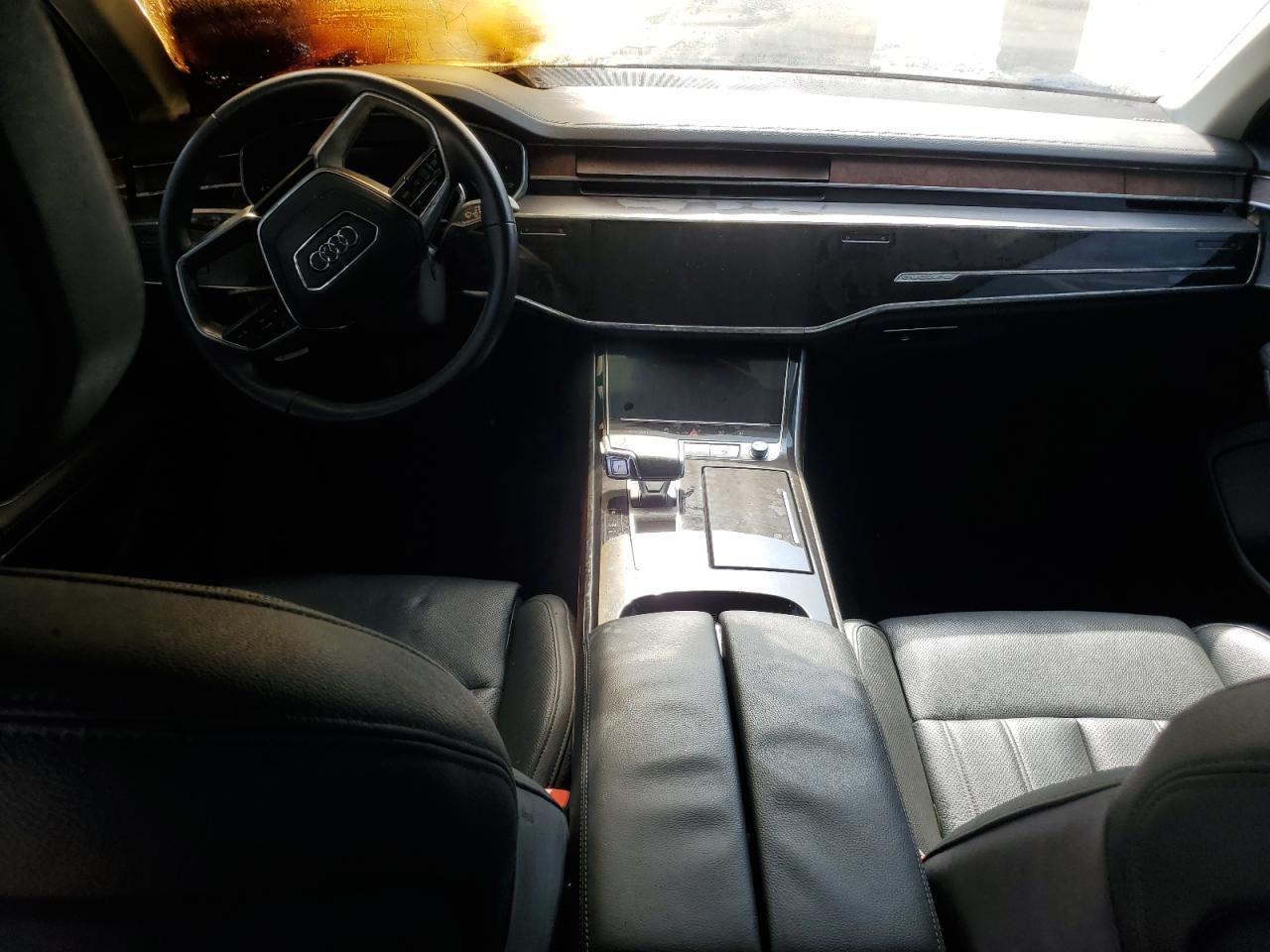 2022 AUDI A8