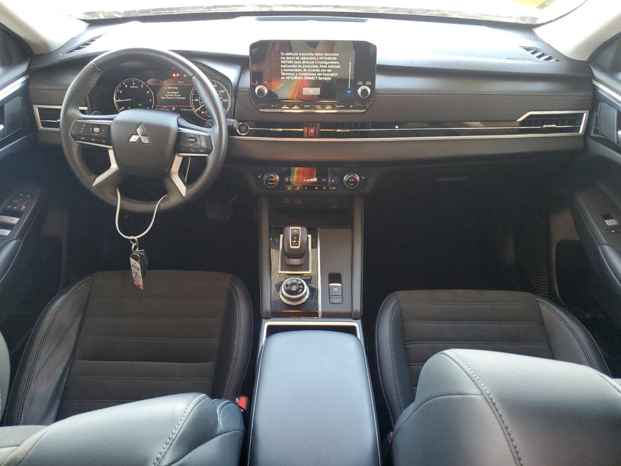 2023 MITSUBISHI outlander