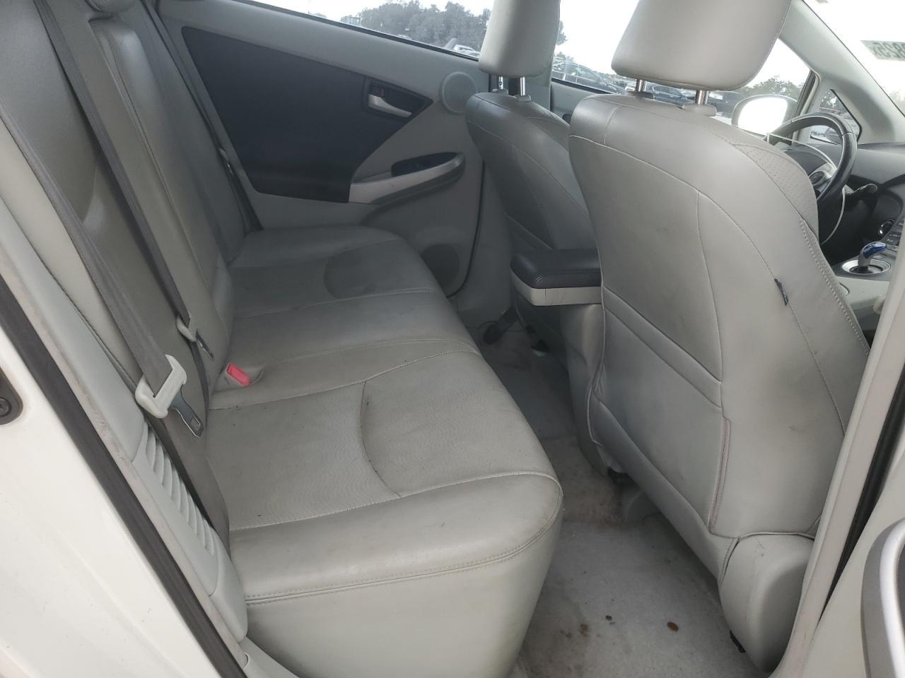 2011 TOYOTA PRIUS