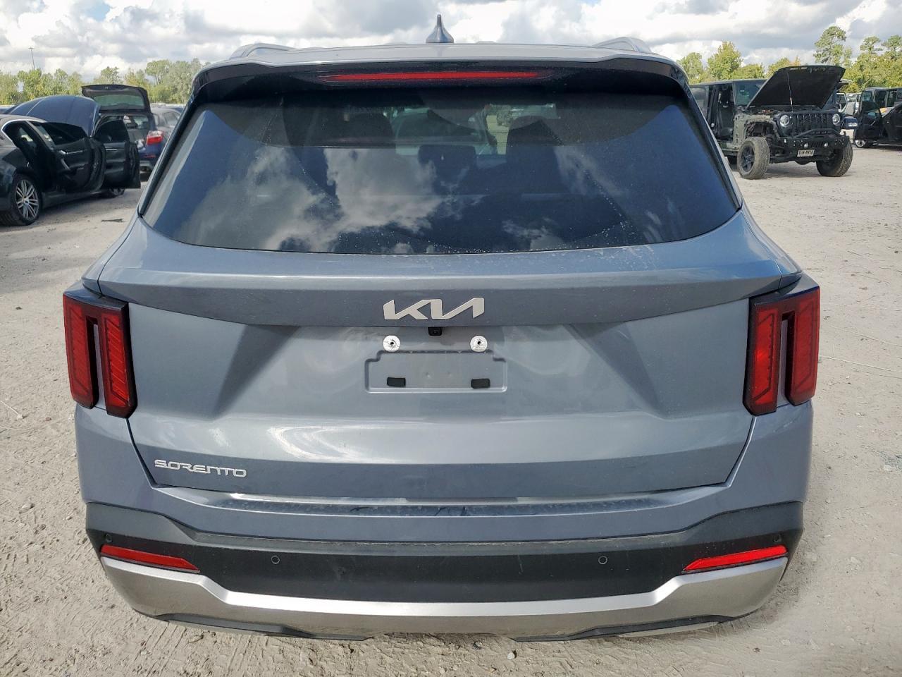 2025 KIA SORENTO
