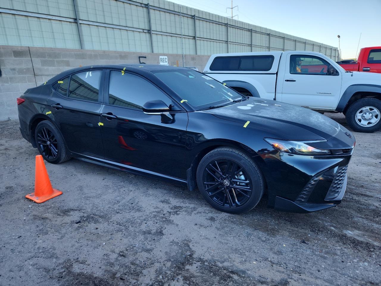 2025 TOYOTA CAMRY