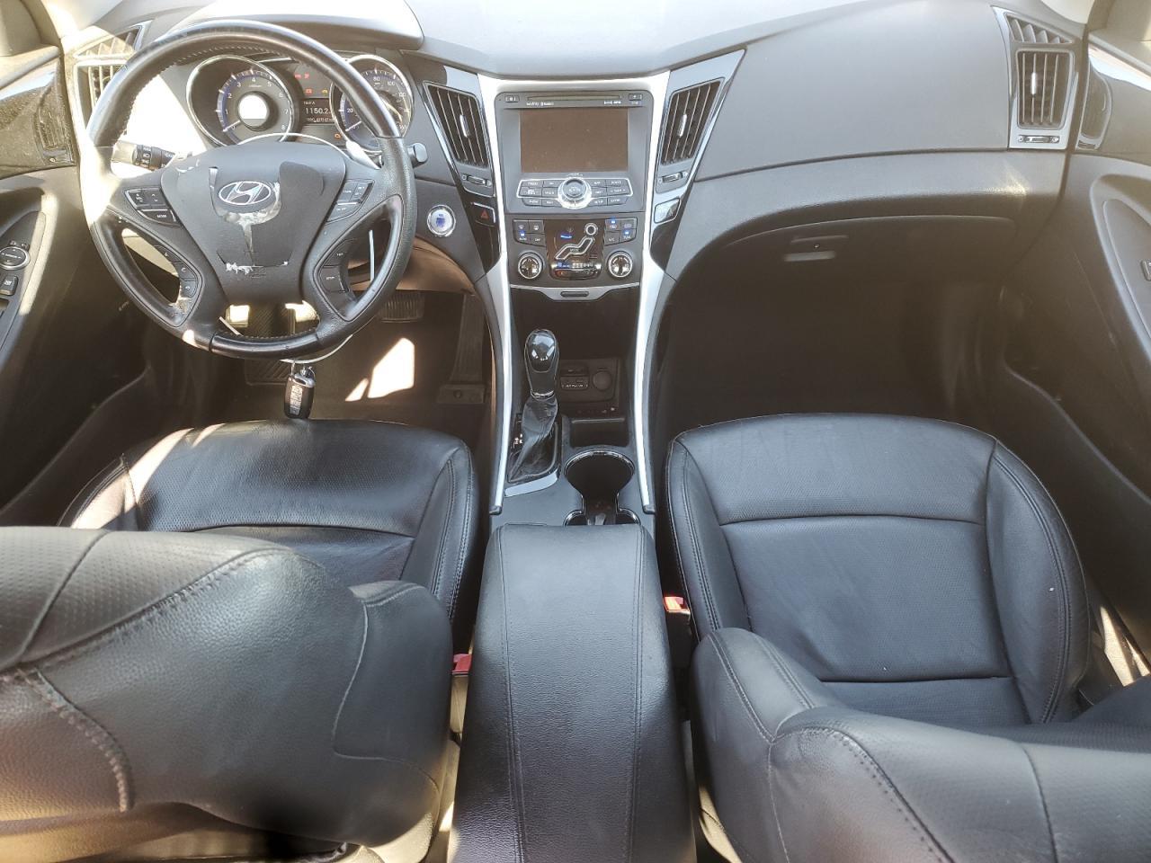 2011 HYUNDAI SONATA