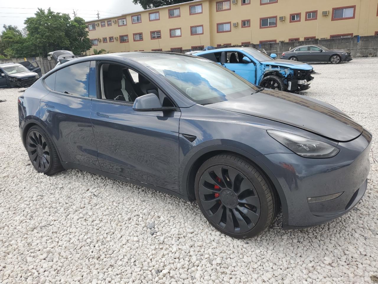 2023 TESLA MODEL Y