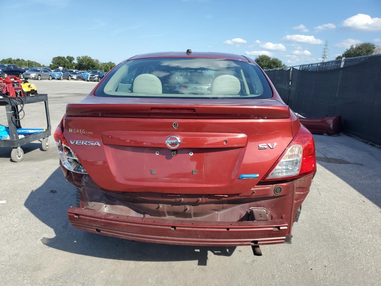 2016 NISSAN VERSA