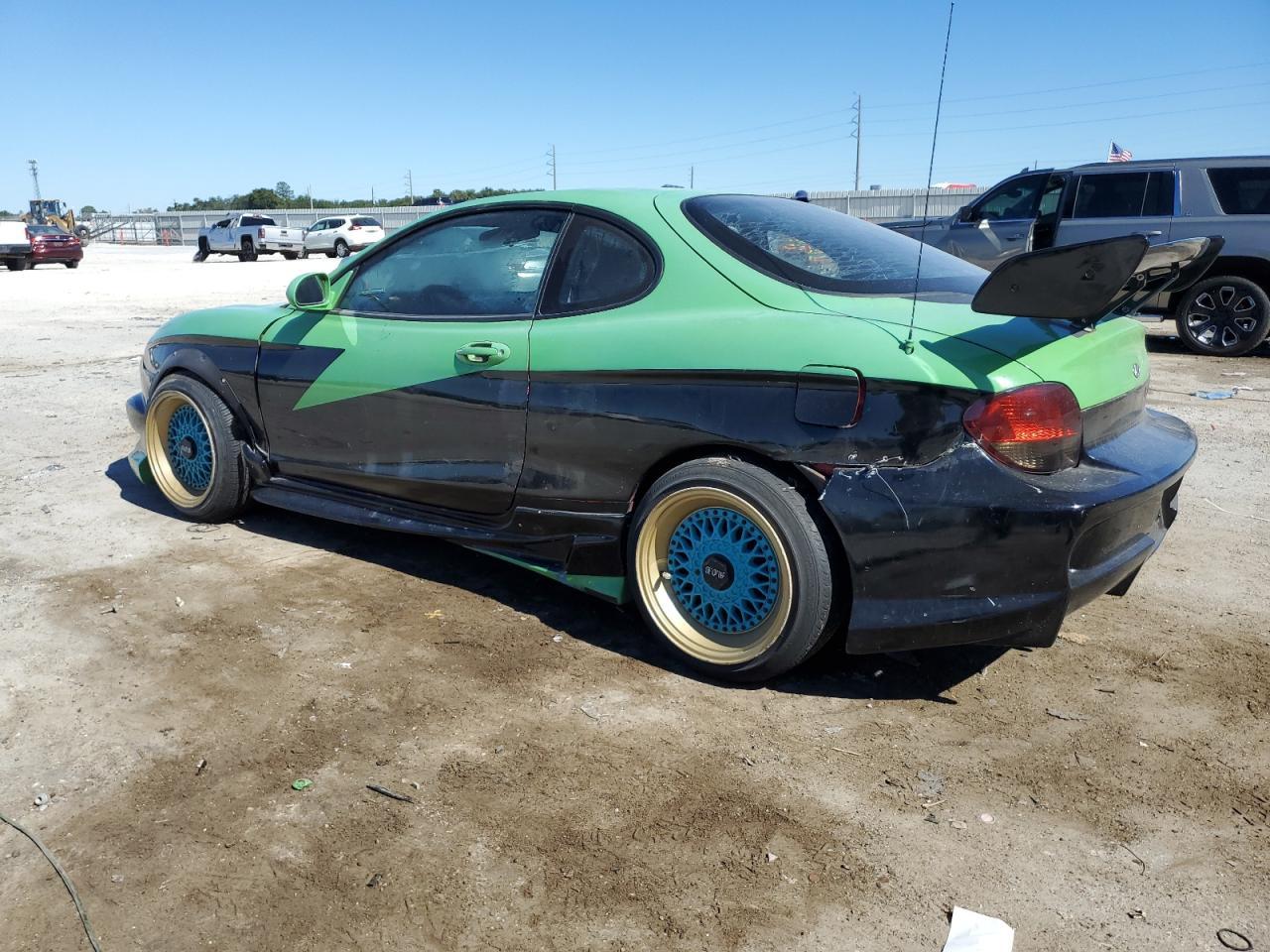 2001 HYUNDAI Tiburon