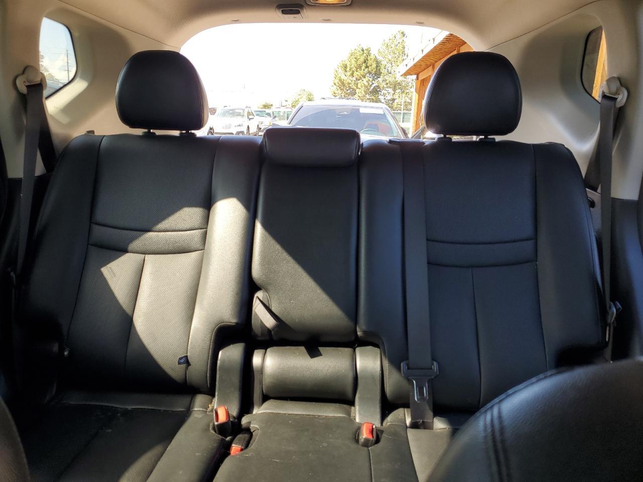 2017 NISSAN ROGUE