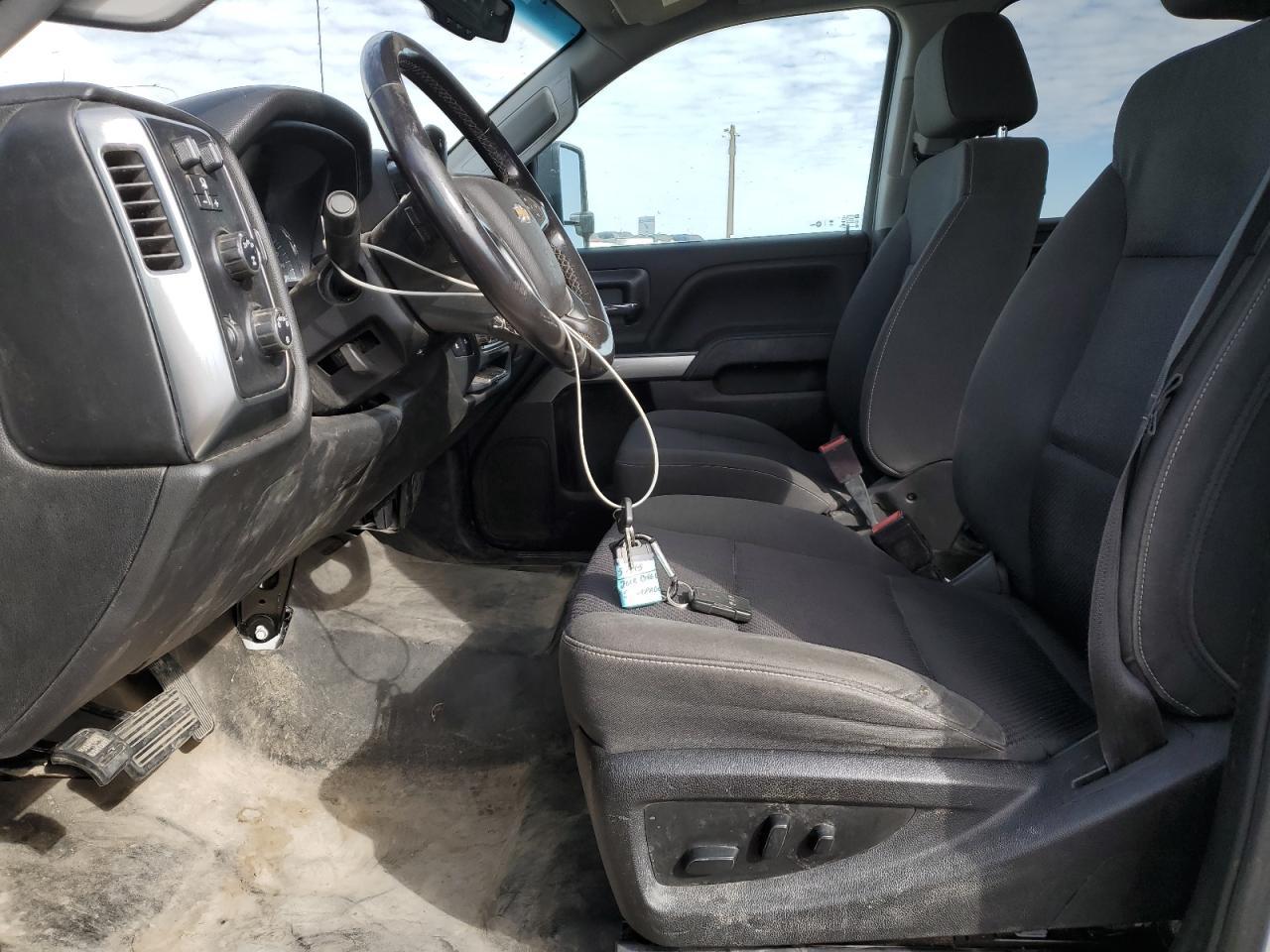 2018 CHEVROLET Silverado
