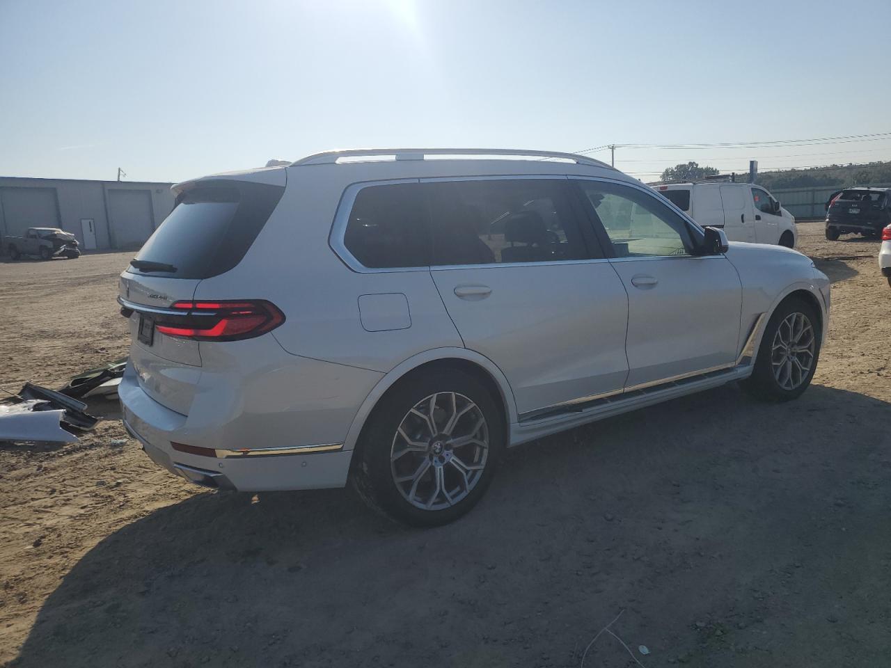 2023 BMW X7