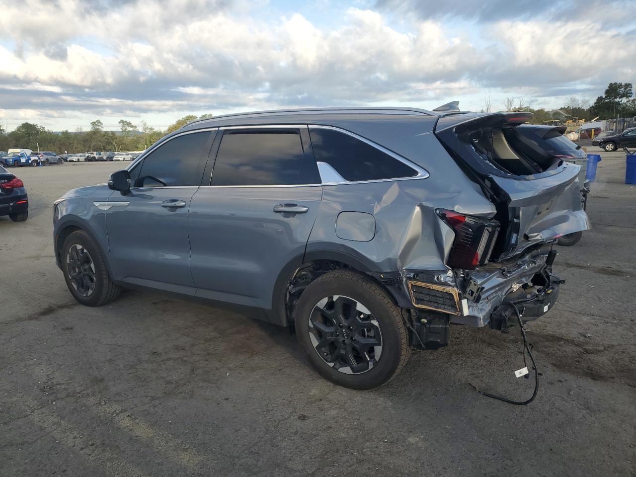 2025 KIA SORENTO