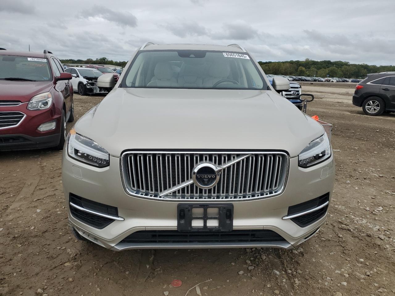 2018 VOLVO XC90