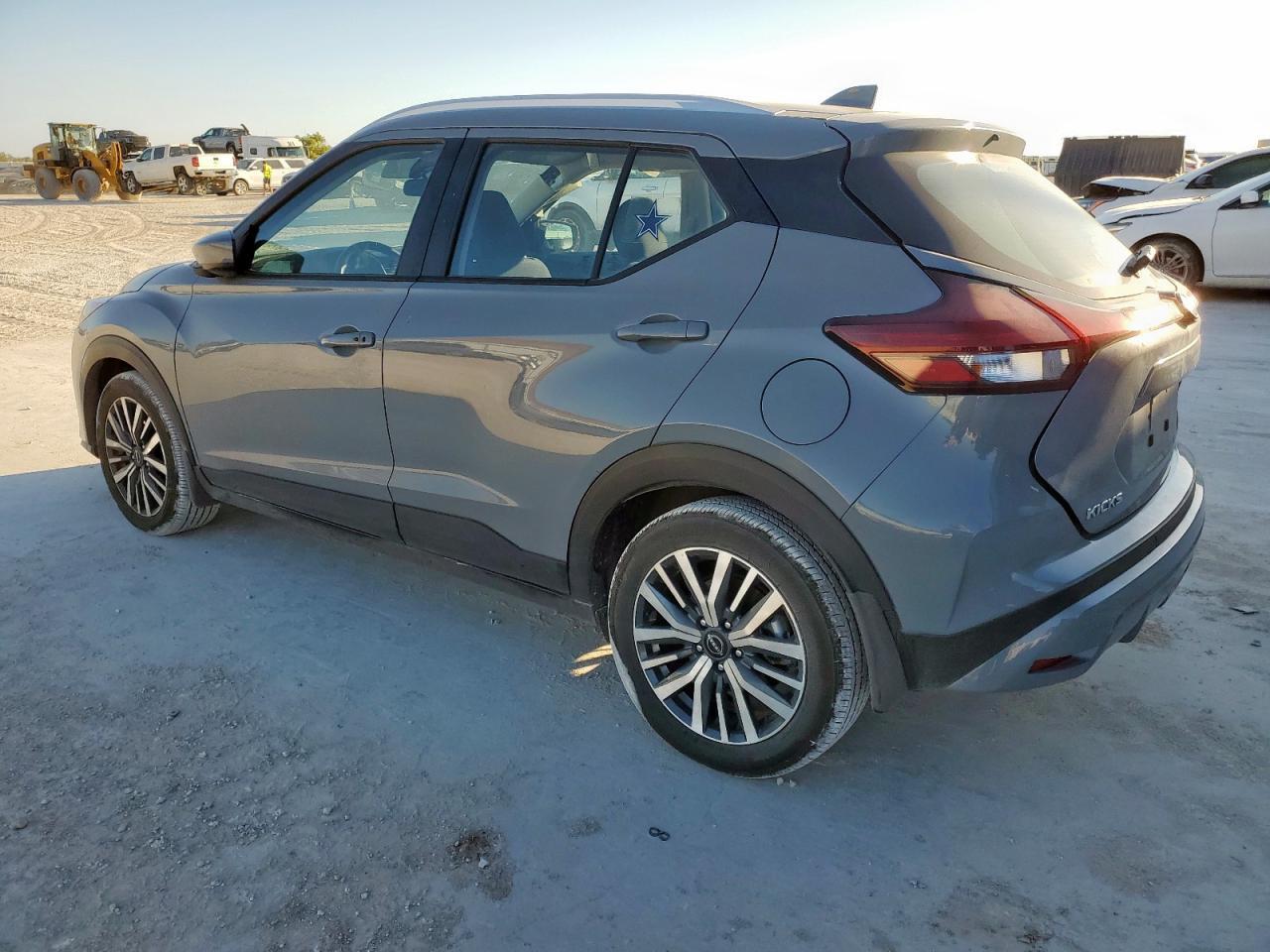 2018 NISSAN KICKS