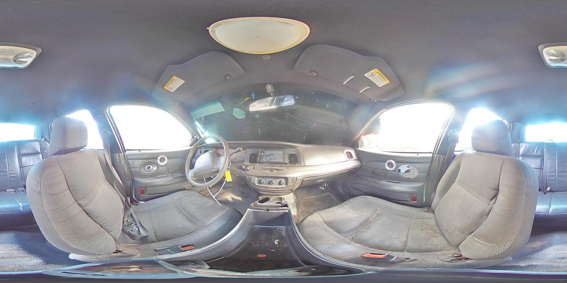 2003 FORD Crown Victoria