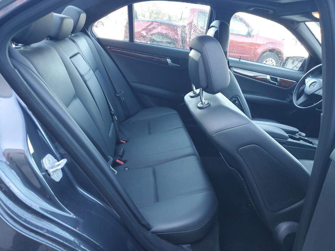 2011 MERCEDES-BENZ C-CLASS