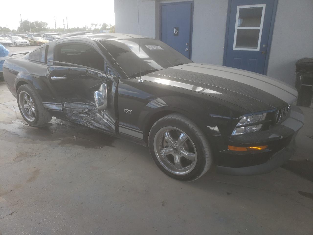 2006 FORD MUSTANG