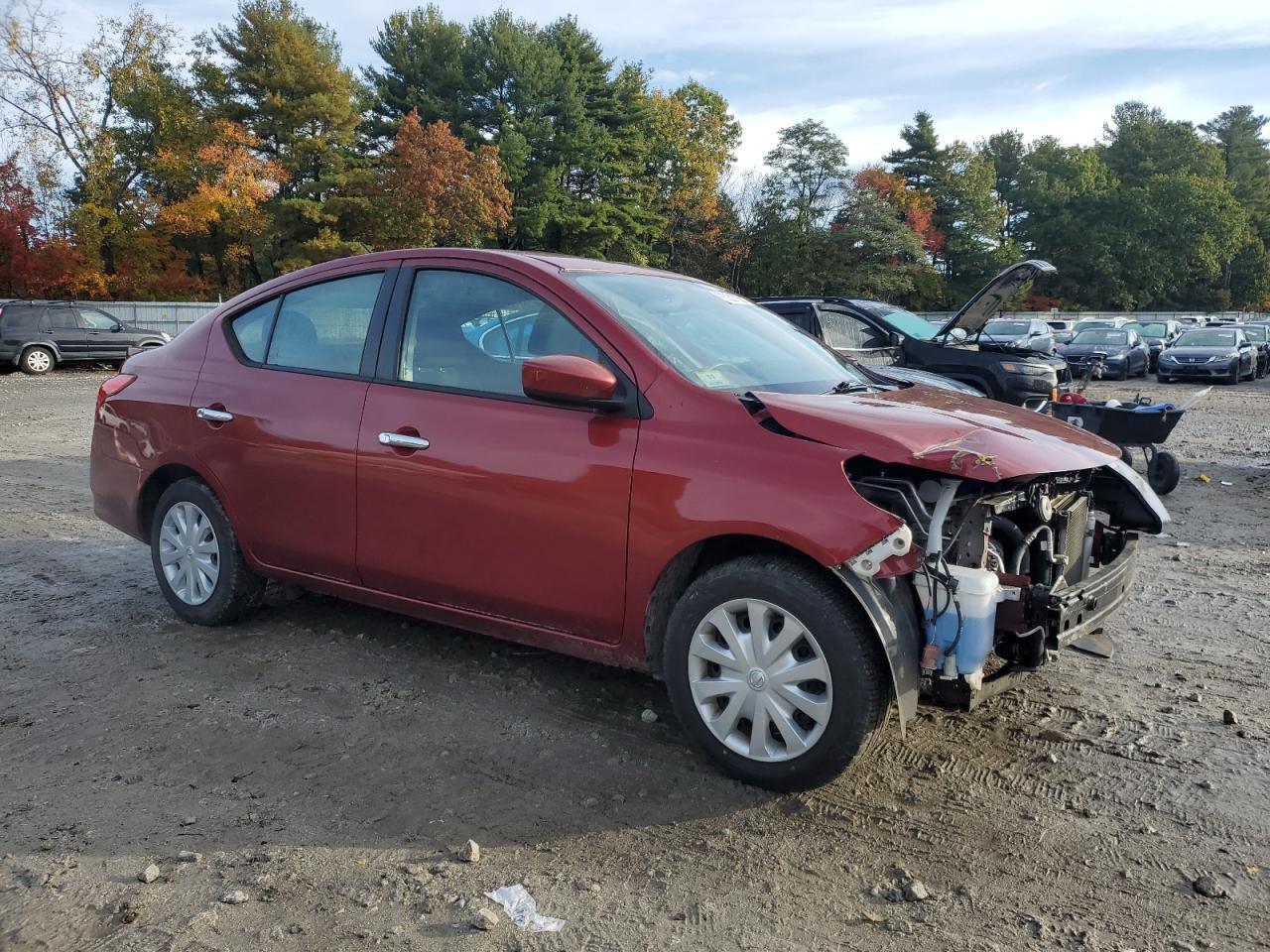 2017 NISSAN VERSA