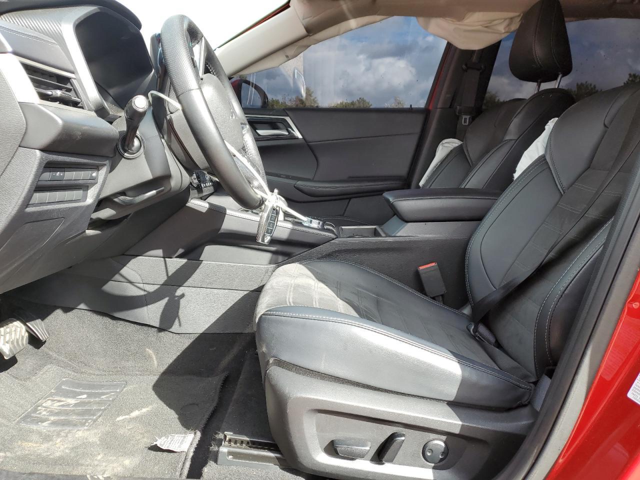 2024 MITSUBISHI outlander