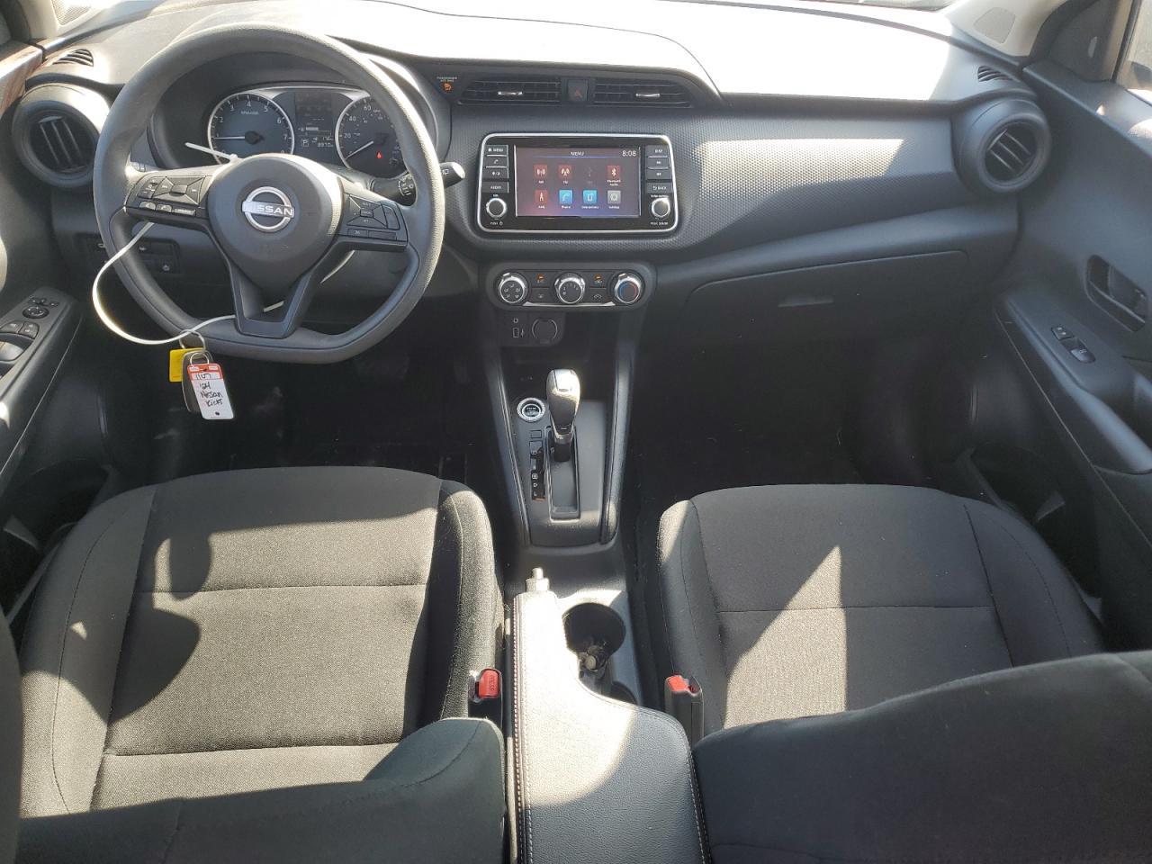 2024 NISSAN KICKS
