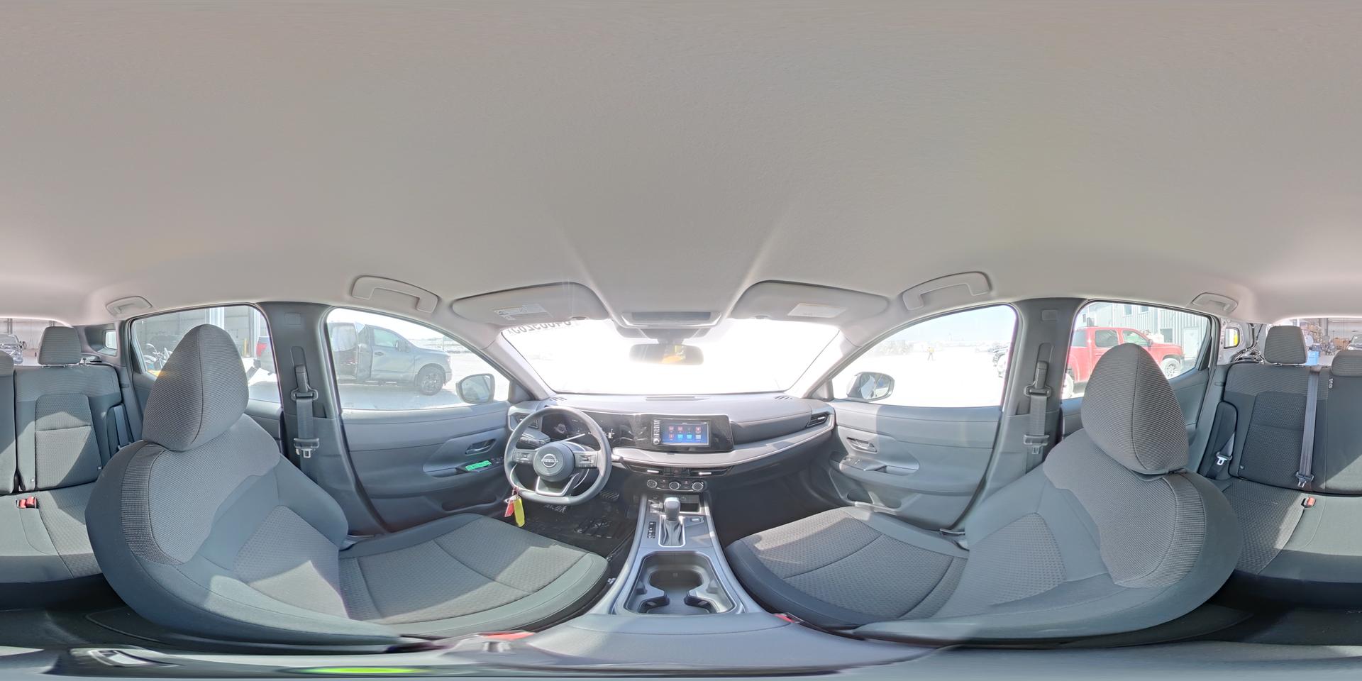 2025 NISSAN KICKS