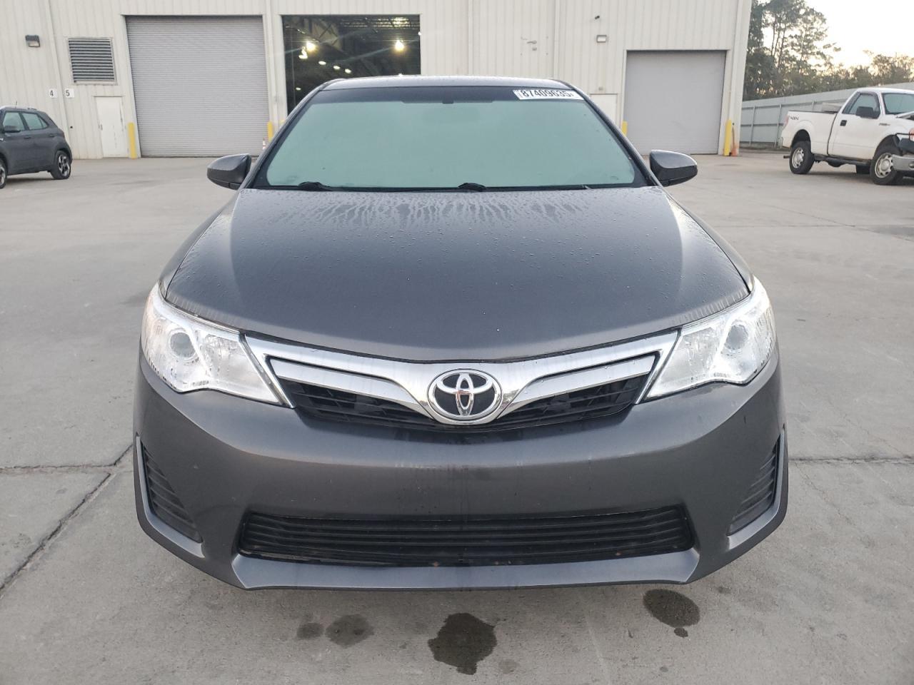 2014 TOYOTA CAMRY