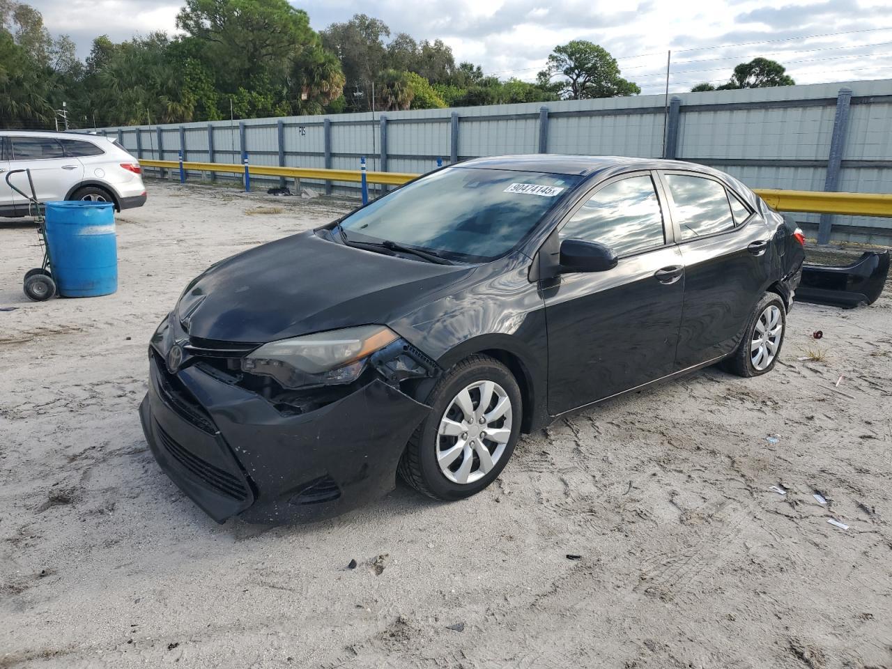 2017 TOYOTA COROLLA