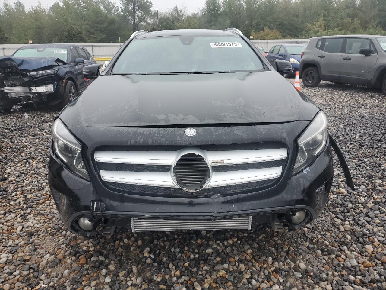 2017 MERCEDES-BENZ GLA-Class