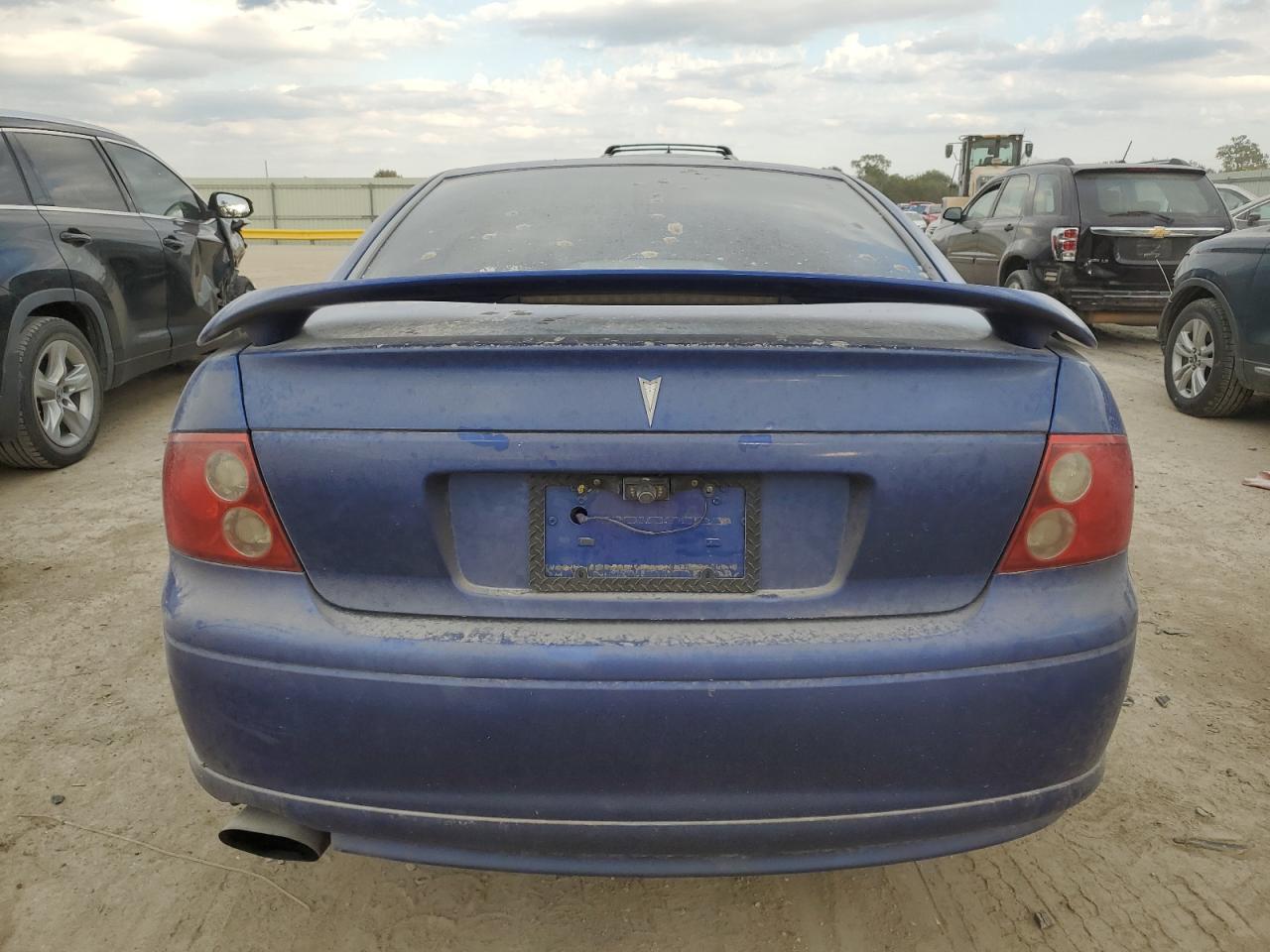 2004 PONTIAC Gto