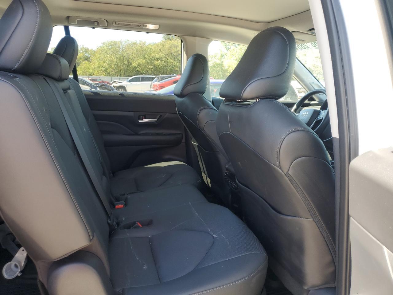 2025 TOYOTA HIGHLANDER