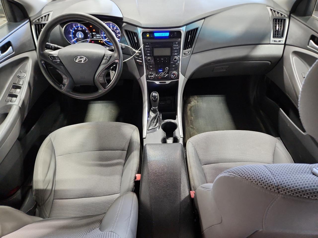 2012 HYUNDAI SONATA