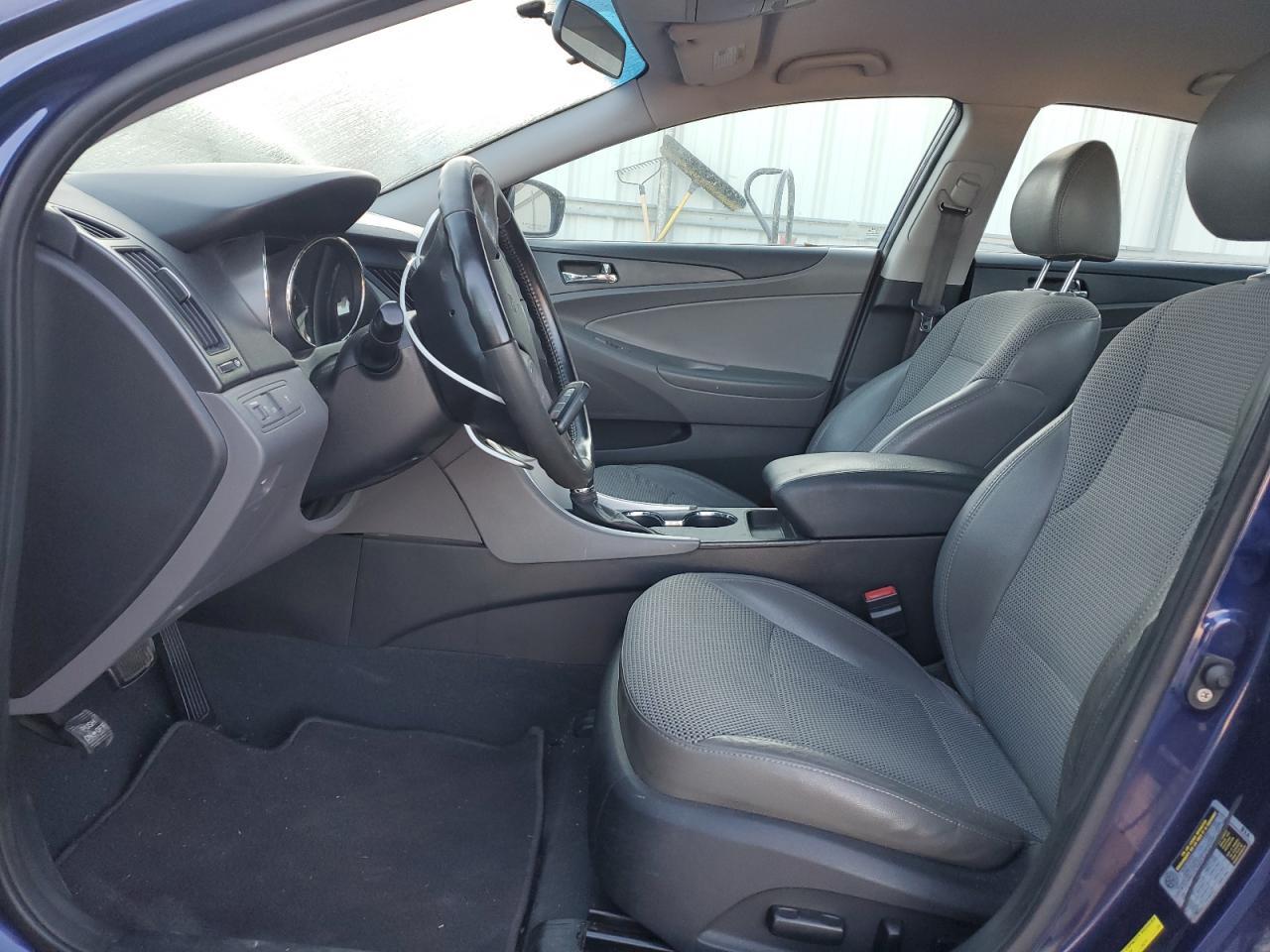 2011 HYUNDAI SONATA