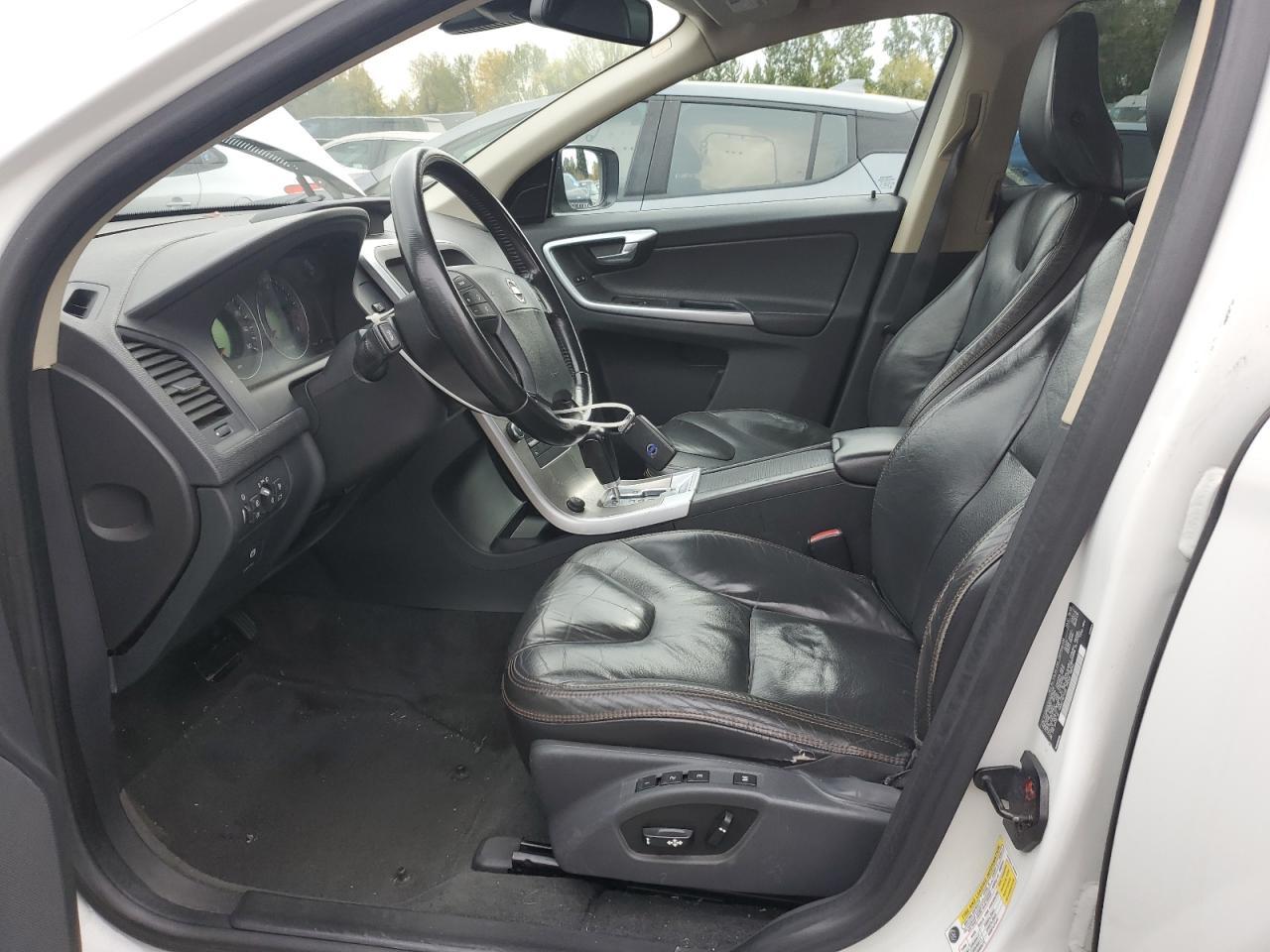 2010 VOLVO XC60