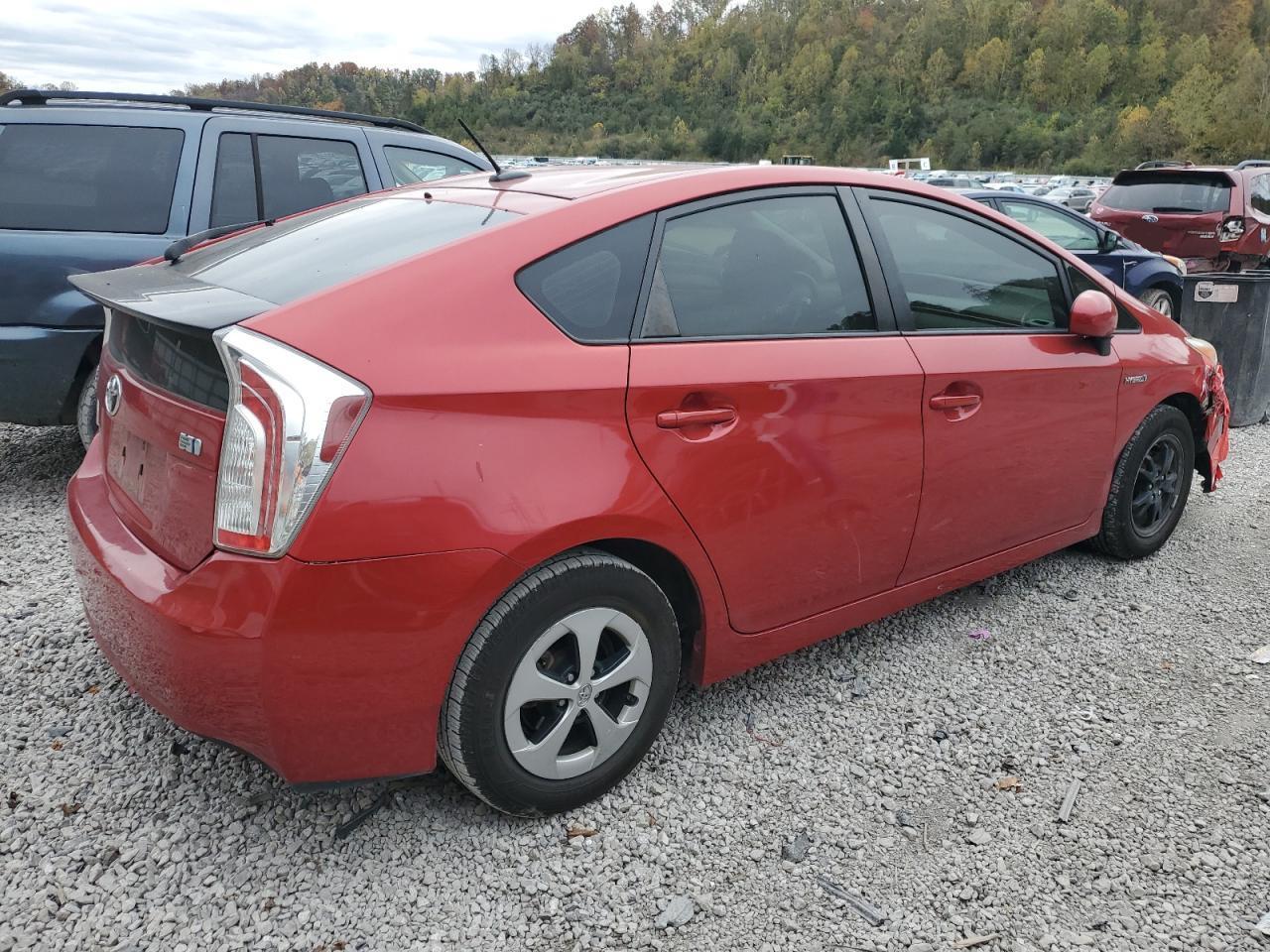 2015 TOYOTA PRIUS