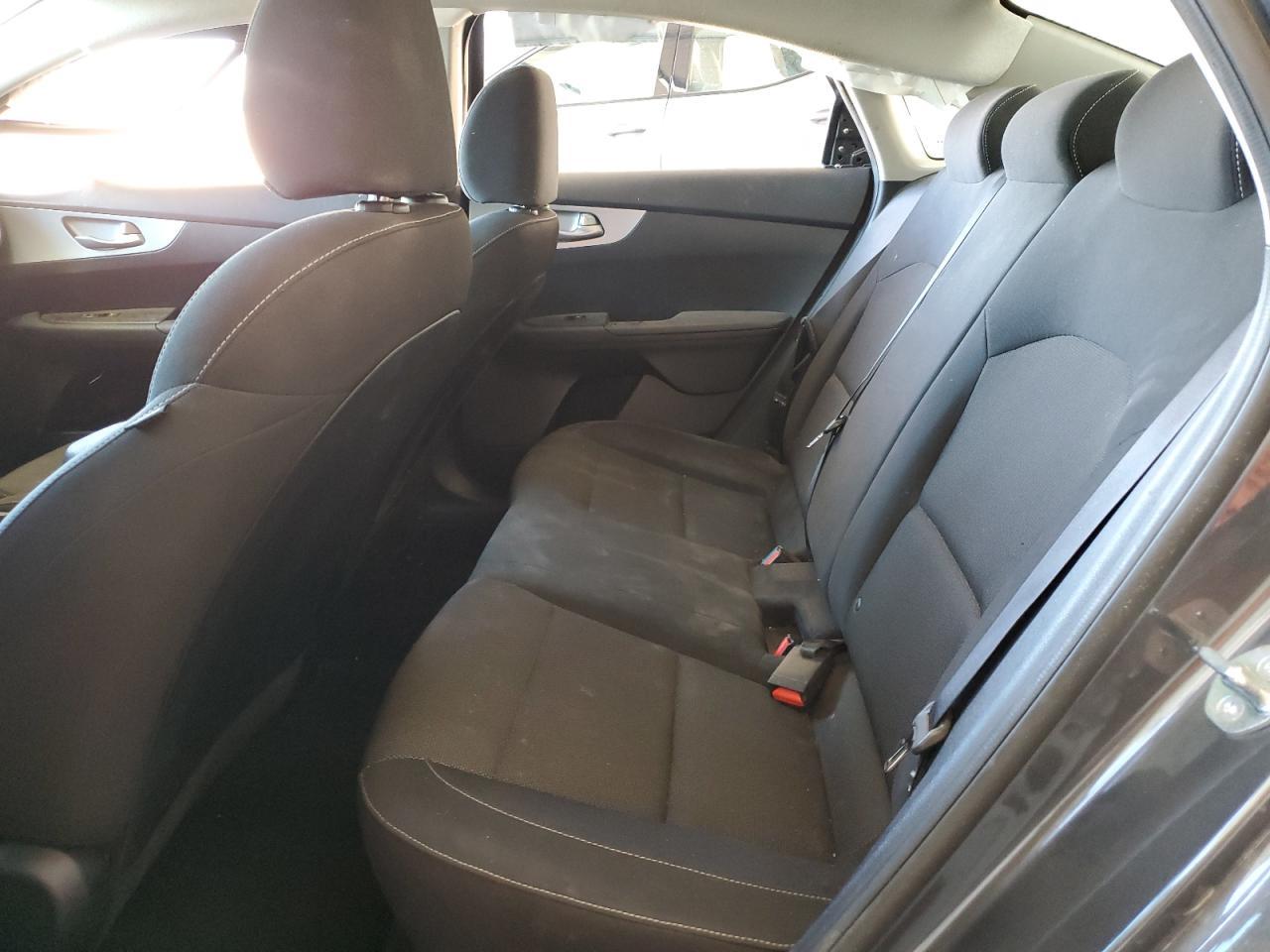 2023 KIA FORTE