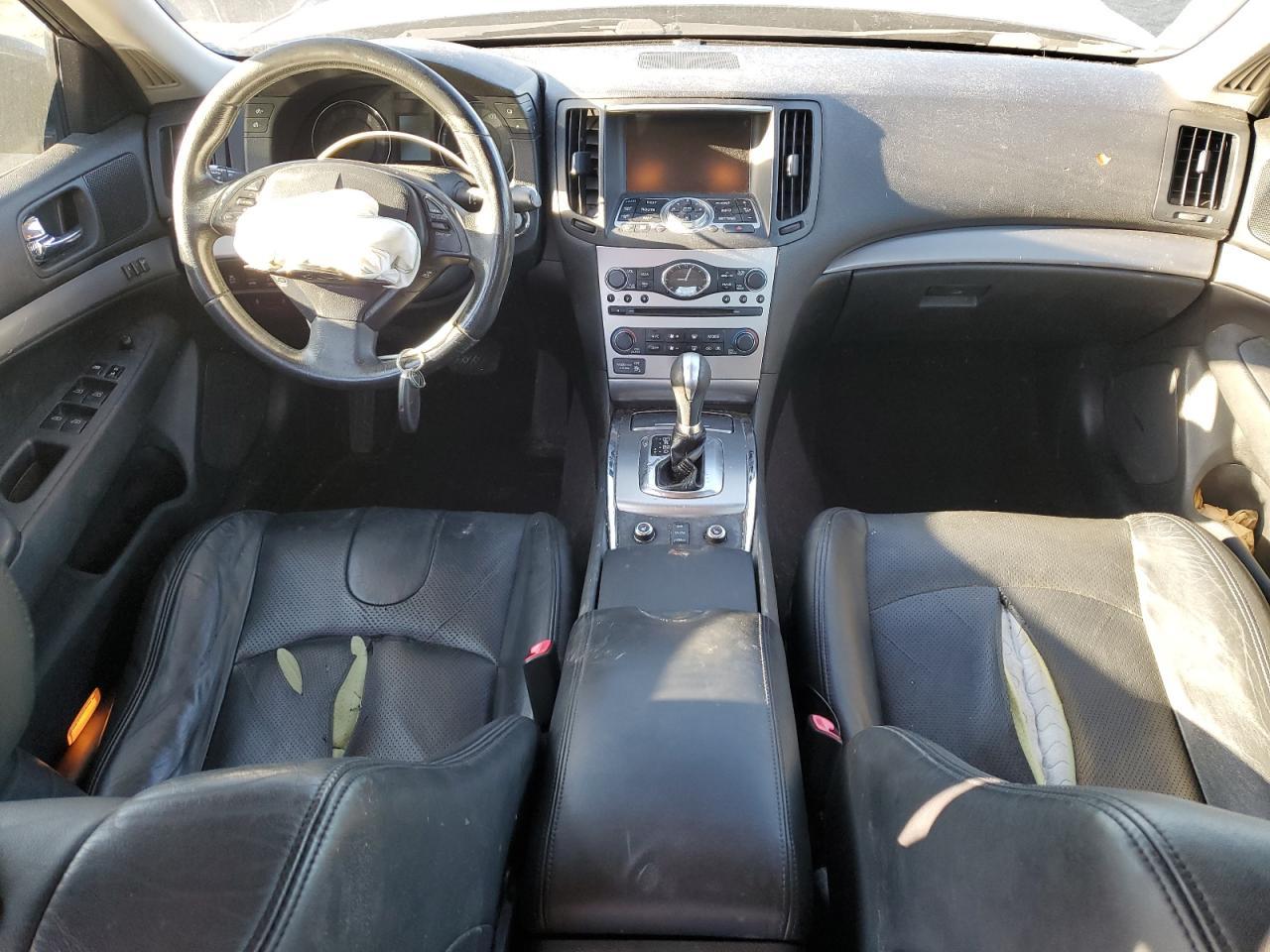 2011 INFINITI G37