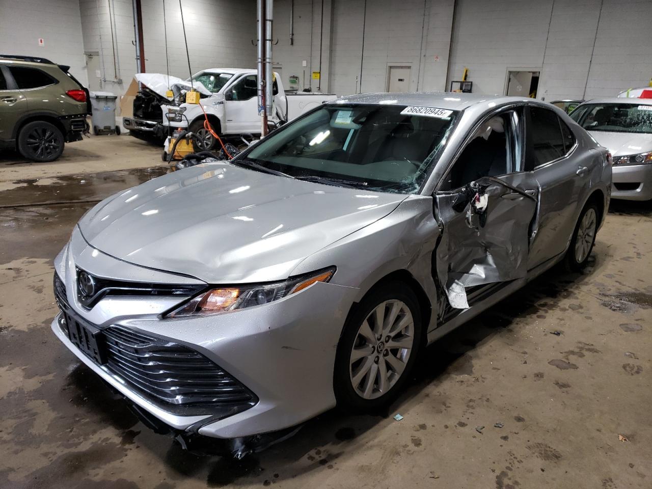 2019 TOYOTA CAMRY