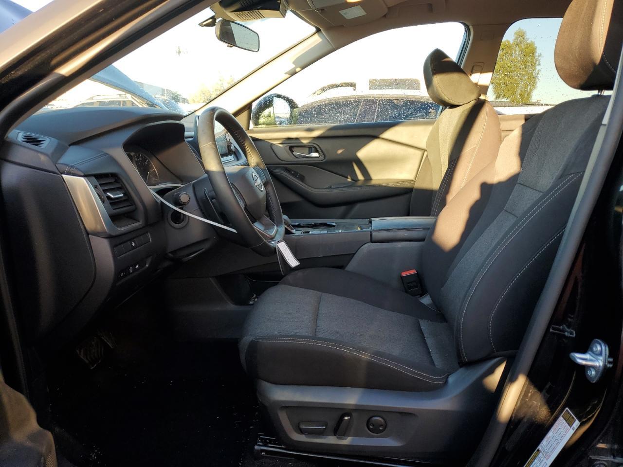 2025 NISSAN ROGUE