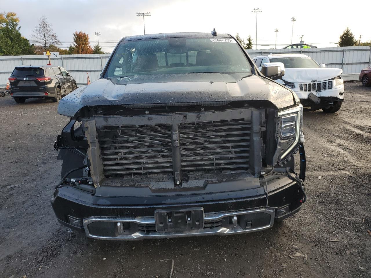 2023 GMC Sierra
